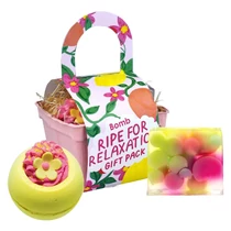 BOMB COSMETICS Gyömölcsös Kosárka Ajándékcsomag