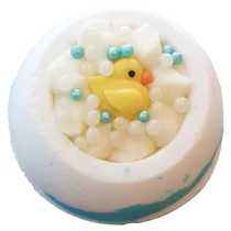 BOMB COSMETICS Kiskacsa fürdőbomba