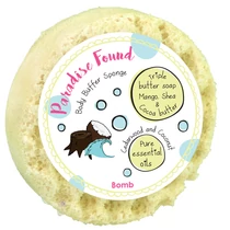 BOMB COSMETICS Édenkert szivacsos tusoló radírszappan