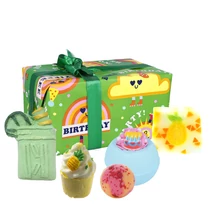 BOMB COSMETICS Szülinap ajándékcsomag